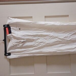 White wine leg slacks